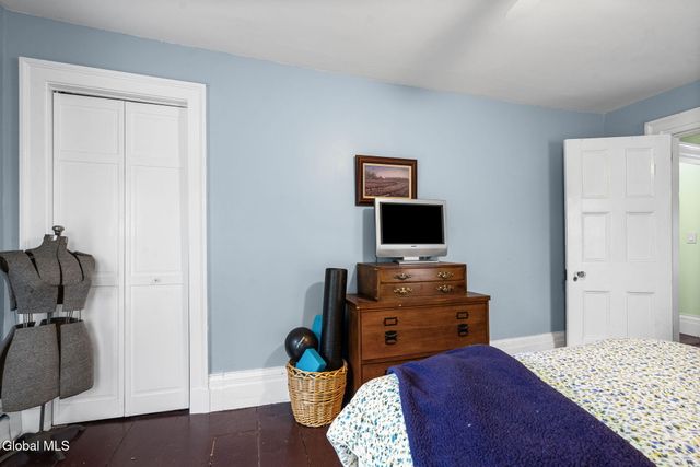 6 Halfmoon Drive, Waterford, NY 12188
