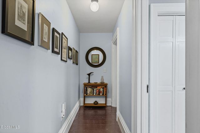 6 Halfmoon Drive, Waterford, NY 12188