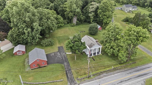 6 Halfmoon Drive, Waterford, NY 12188