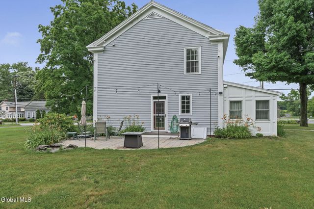 6 Halfmoon Drive, Waterford, NY 12188
