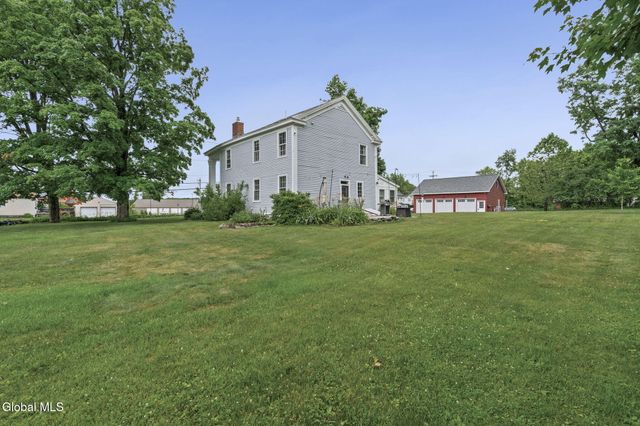 6 Halfmoon Drive, Waterford, NY 12188