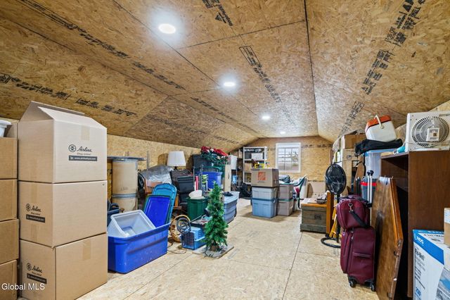 6 Halfmoon Drive, Waterford, NY 12188