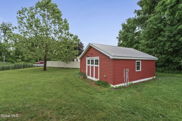 6 Halfmoon Drive, Waterford, NY 12188