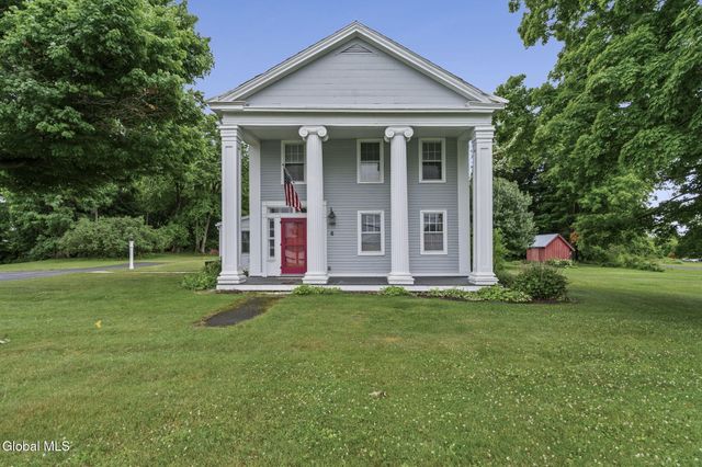 6 Halfmoon Drive, Waterford, NY 12188