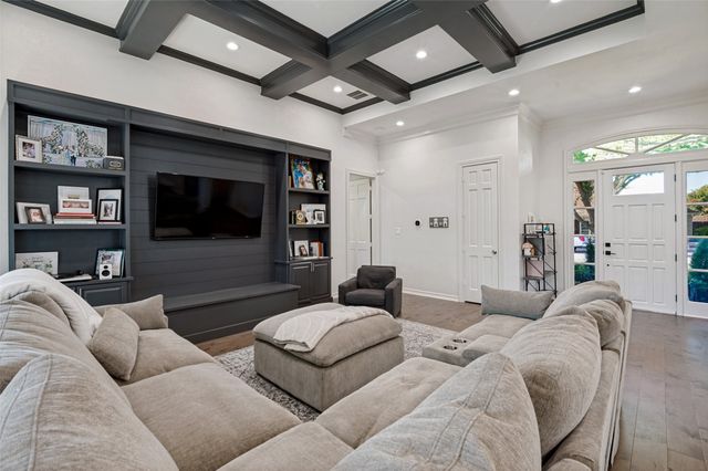 18007 Windtop Lane, Dallas, TX 75287