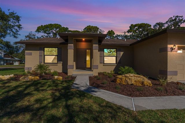 2105 CORK OAK STREET, Sarasota, FL 34232