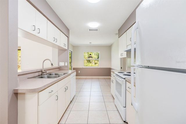 2105 CORK OAK STREET, Sarasota, FL 34232