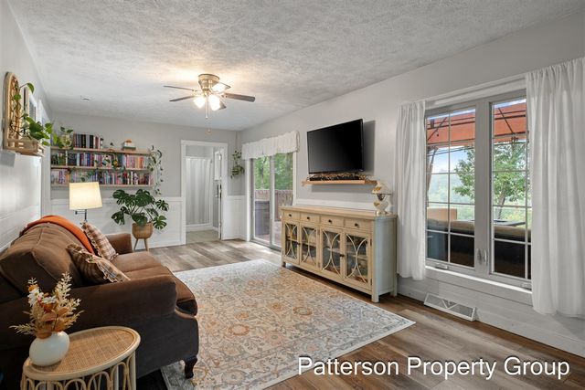 685 N Brooks Road, Muskegon, MI 49442