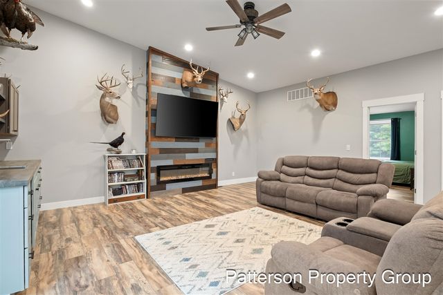 685 N Brooks Road, Muskegon, MI 49442