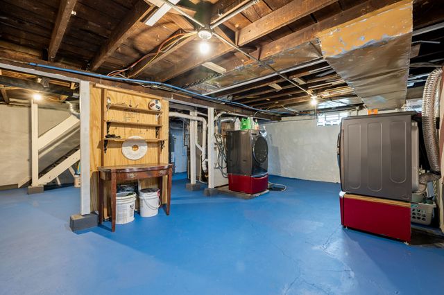 1820 E Walnut Street, Des Moines, IA 50316