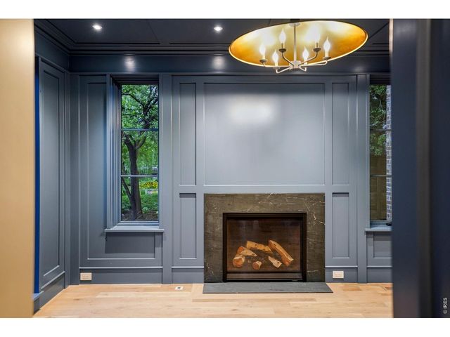 888 S Franklin St, Denver, CO 80209