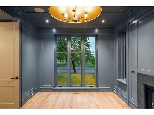 888 S Franklin St, Denver, CO 80209