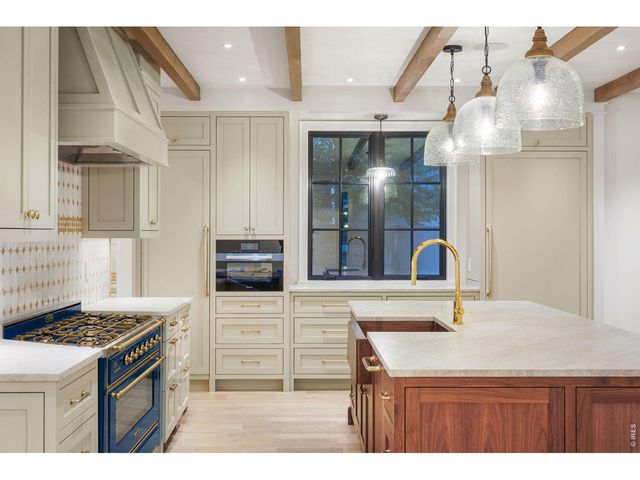 888 S Franklin St, Denver, CO 80209