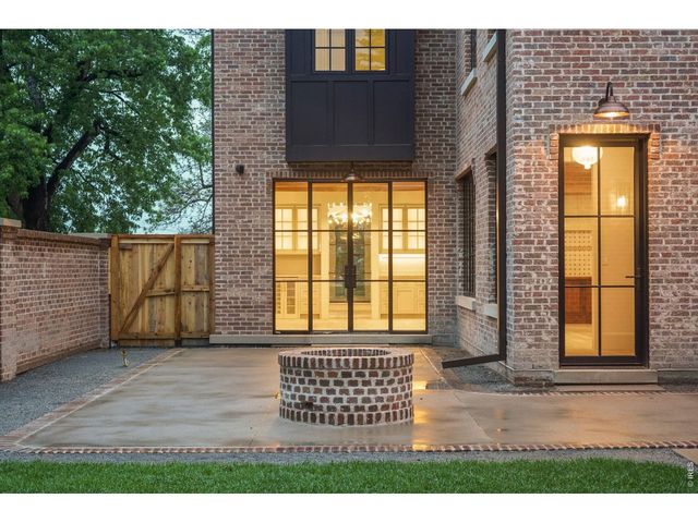 888 S Franklin St, Denver, CO 80209