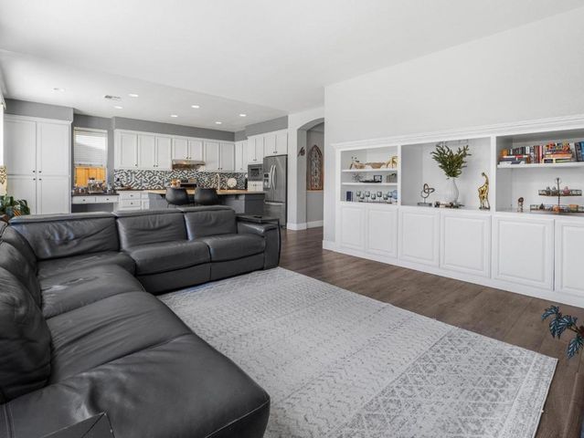 308 Arrowhead Way, Hayward, CA 94544