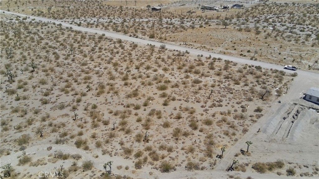 Image 8 of property listing at 0 Azure View Road, Pinon Hills, CA 92372