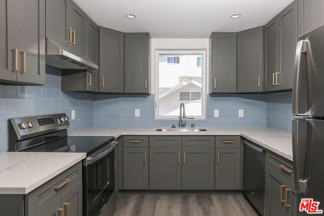 1434 W 9th Street, San Pedro (los Angeles), CA 90732