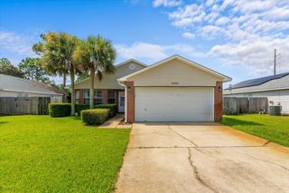 9503 Parker Place Drive, Navarre, FL 32566