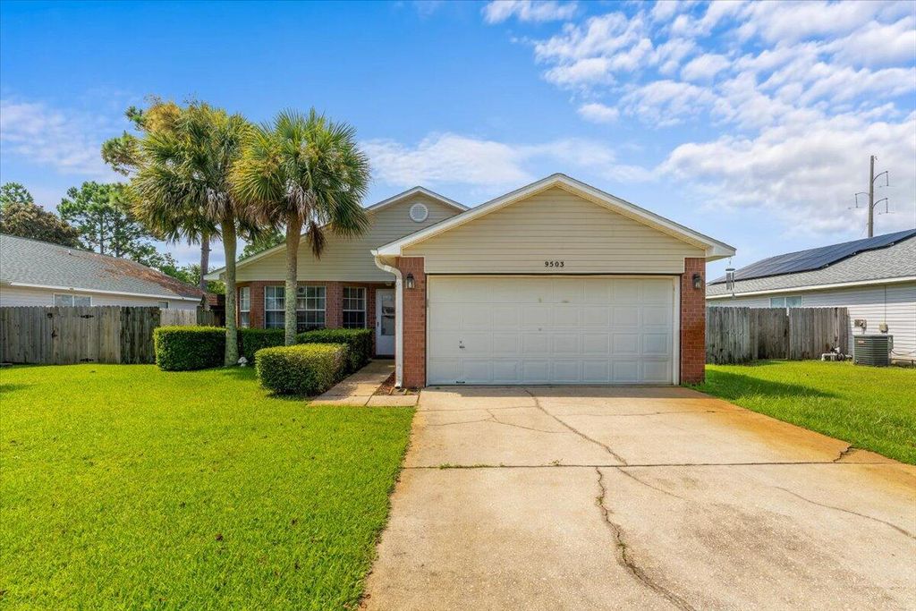 9503 Parker Place Drive, Navarre, FL 32566