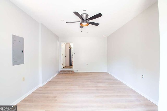 102 Lindsey Court NE, Calhoun, GA 30701