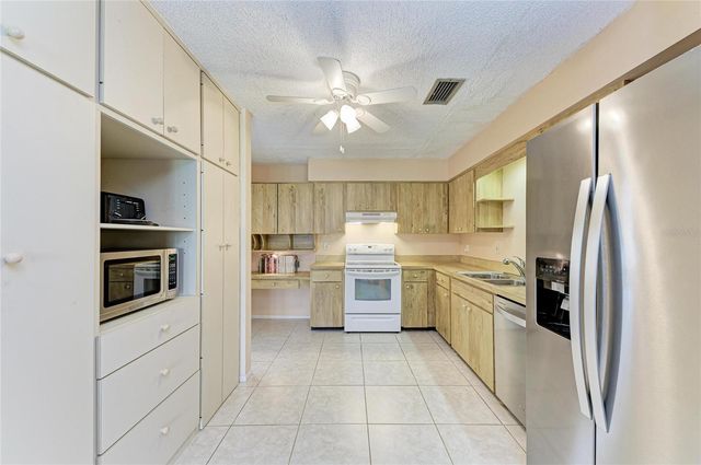 3405 TALLYWOOD LANE 7130, Sarasota, FL 34237