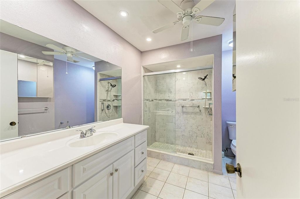 Image 29 of property listing at 3405 TALLYWOOD LANE 7130, Sarasota, FL 34237