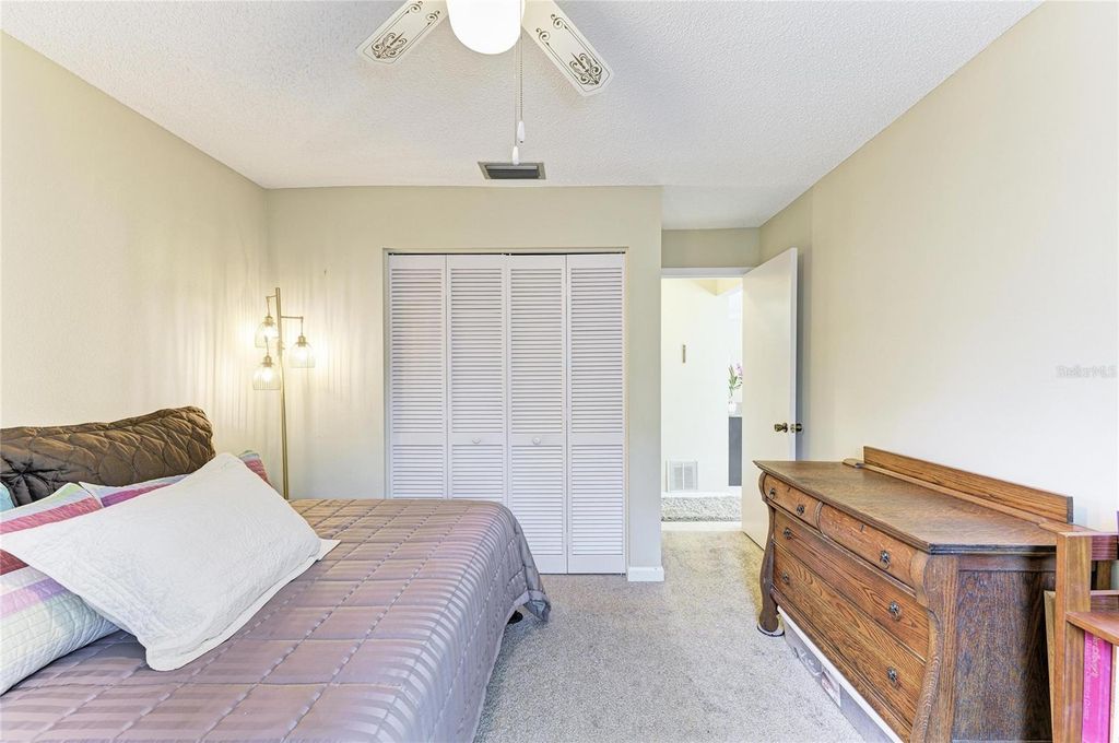 Image 37 of property listing at 3405 TALLYWOOD LANE 7130, Sarasota, FL 34237