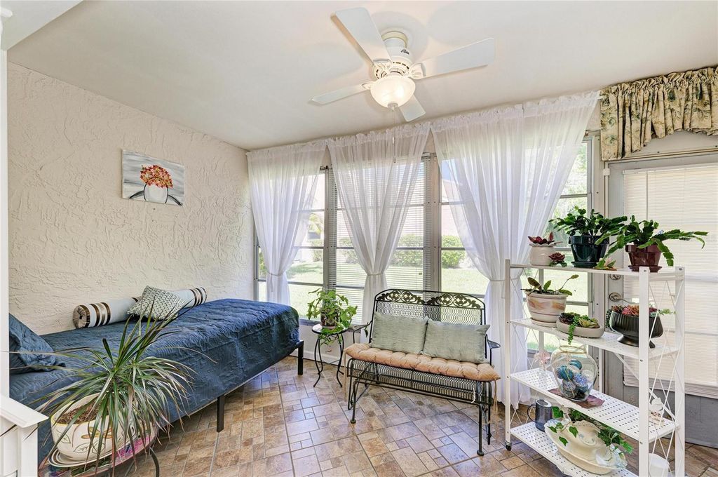 Image 47 of property listing at 3405 TALLYWOOD LANE 7130, Sarasota, FL 34237
