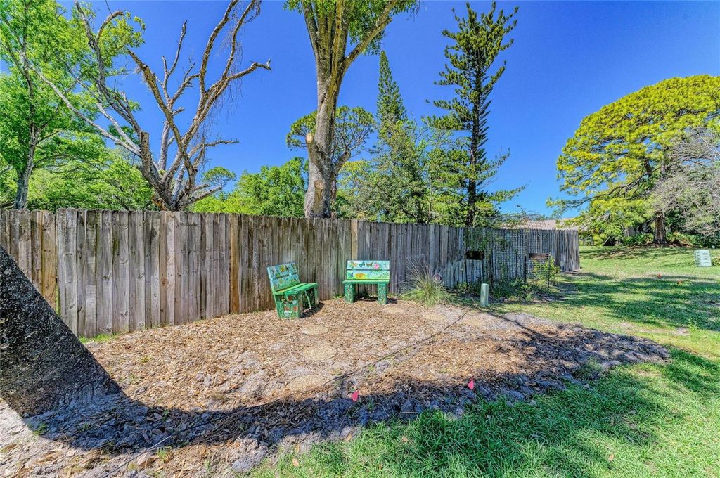 Image 52 of property listing at 3405 TALLYWOOD LANE 7130, Sarasota, FL 34237