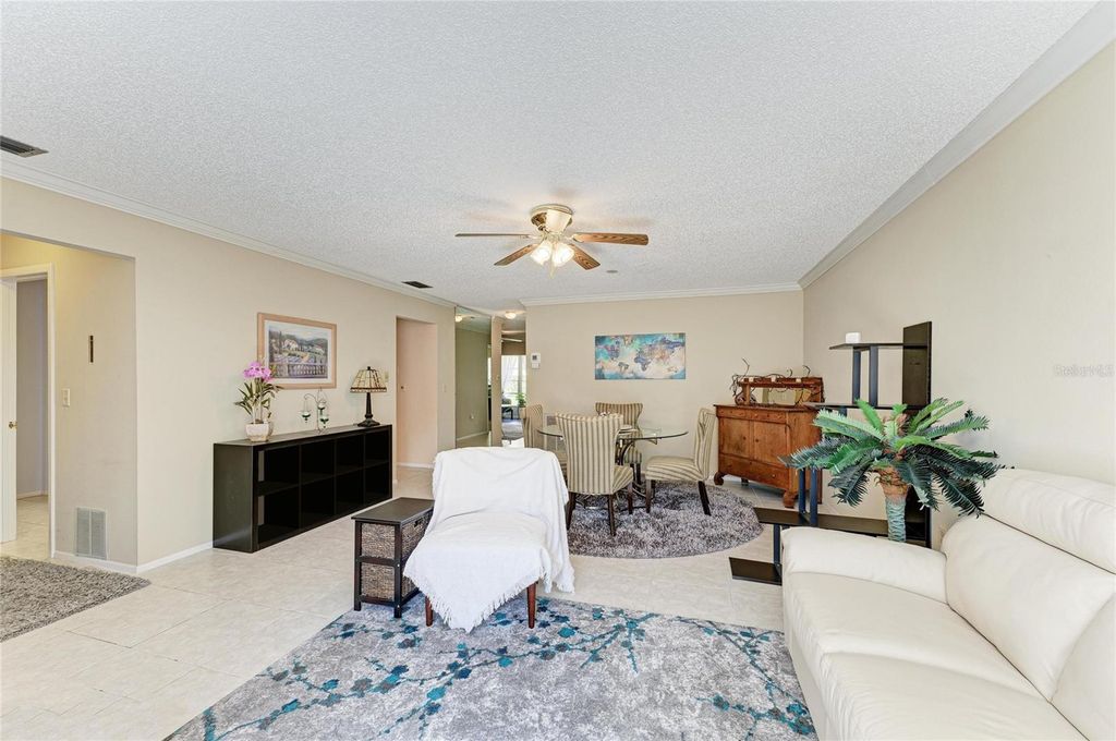 Image 7 of property listing at 3405 TALLYWOOD LANE 7130, Sarasota, FL 34237