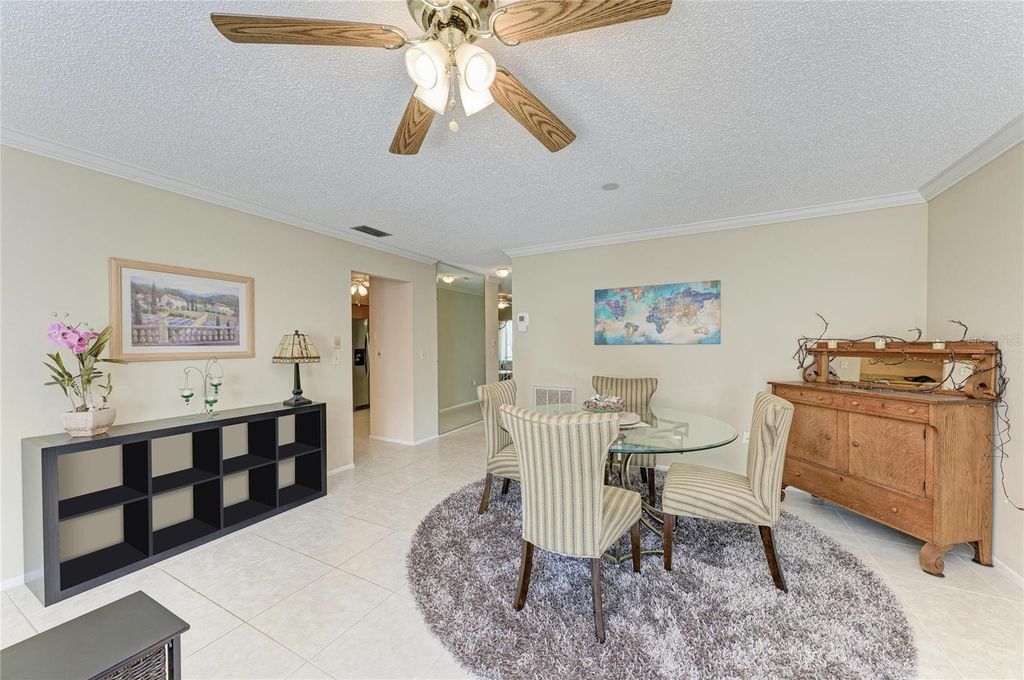 Image 10 of property listing at 3405 TALLYWOOD LANE 7130, Sarasota, FL 34237