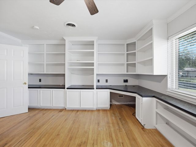 828 Billie Ruth Lane, Hurst, TX 76053