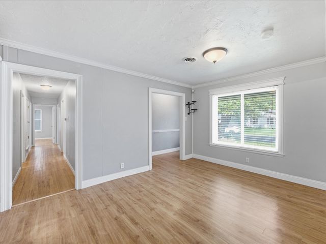 828 Billie Ruth Lane, Hurst, TX 76053