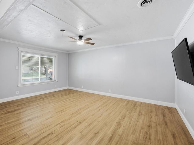 828 Billie Ruth Lane, Hurst, TX 76053