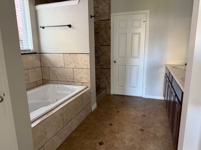 1609 Kittyhawk Drive, Little Elm, TX 75068