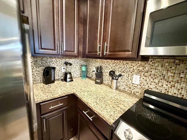 8189 ROSEVILLE ROAD, Davenport, FL 33896