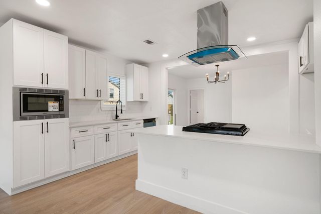 1003 Reid Street, Houston, TX 77022