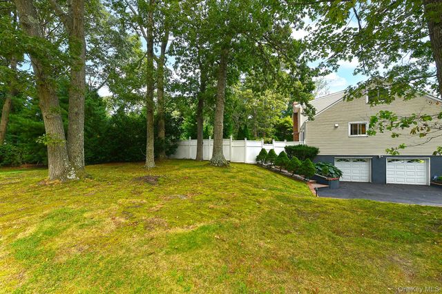4 Village Hill Drive, Dix Hills, NY 11746