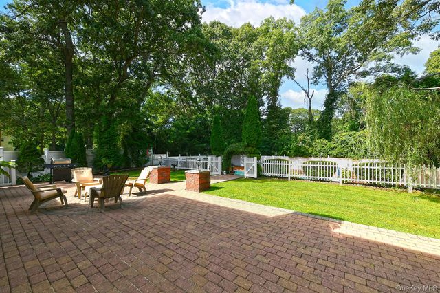4 Village Hill Drive, Dix Hills, NY 11746