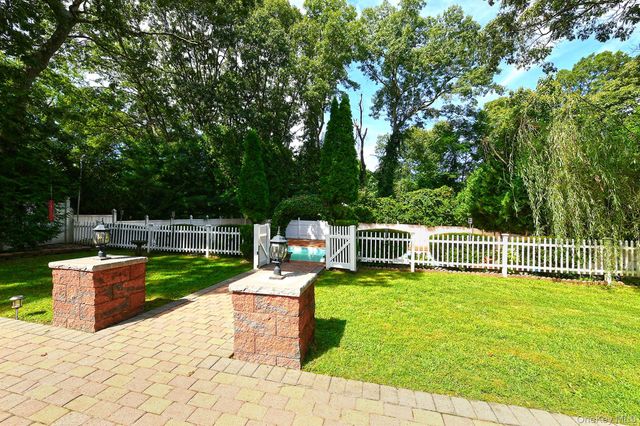 4 Village Hill Drive, Dix Hills, NY 11746