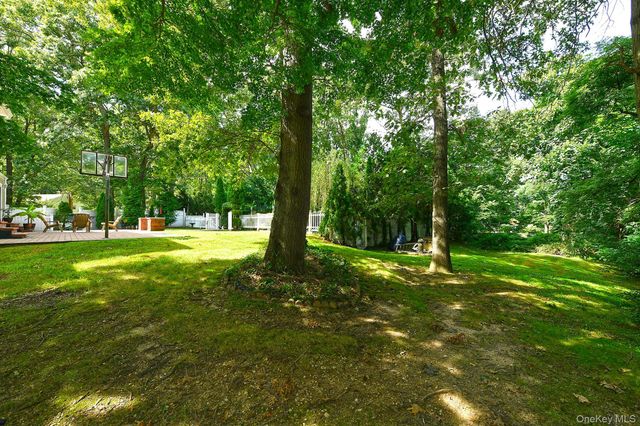 4 Village Hill Drive, Dix Hills, NY 11746