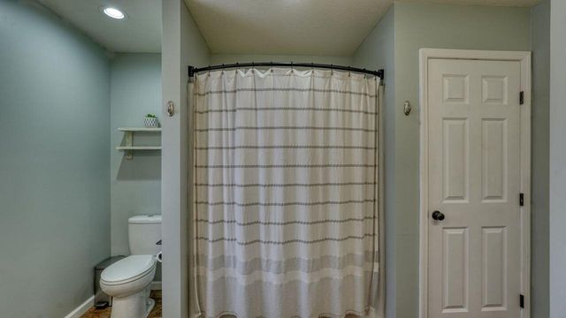 7034 Eaglepoint Drive, Nashport, OH 43830