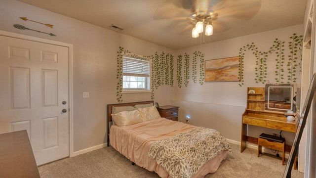 7034 Eaglepoint Drive, Nashport, OH 43830