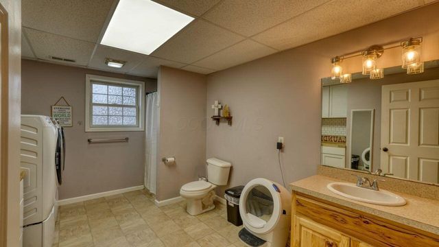 7034 Eaglepoint Drive, Nashport, OH 43830