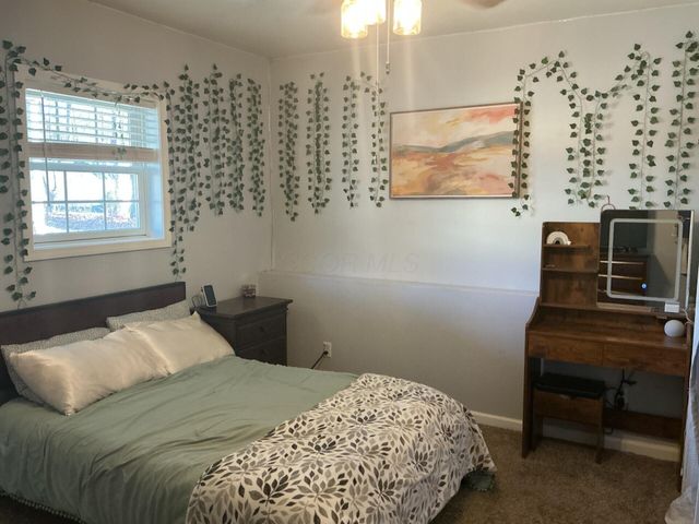 7034 Eaglepoint Drive, Nashport, OH 43830