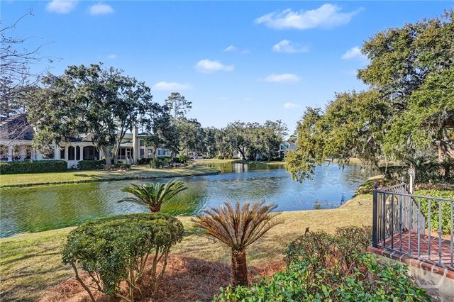 7 Sky Sail Circle, Savannah, GA 31411