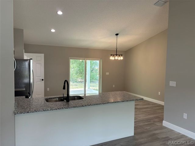 2170 W G Martinelli Boulevard, Dunnellon, FL 34434