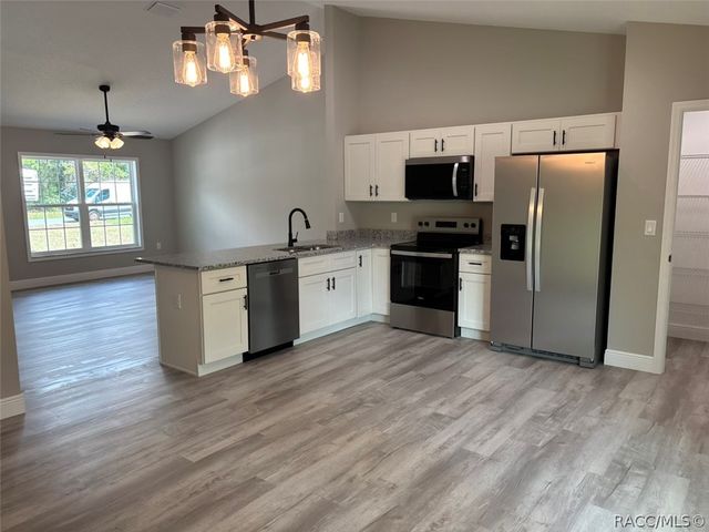 2170 W G Martinelli Boulevard, Dunnellon, FL 34434