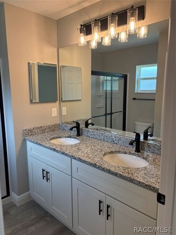 2170 W G Martinelli Boulevard, Dunnellon, FL 34434