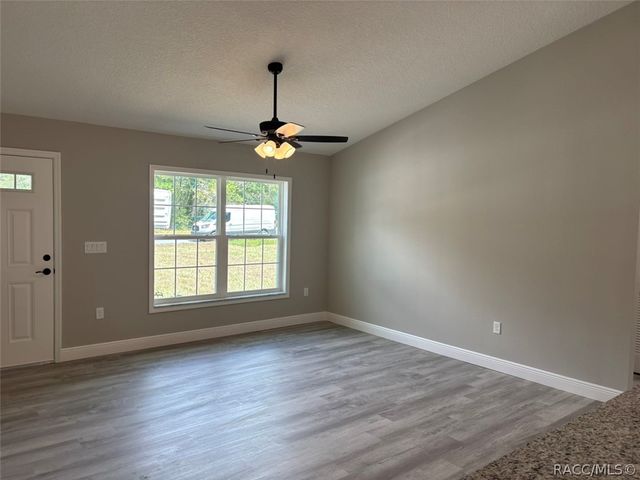 2170 W G Martinelli Boulevard, Dunnellon, FL 34434